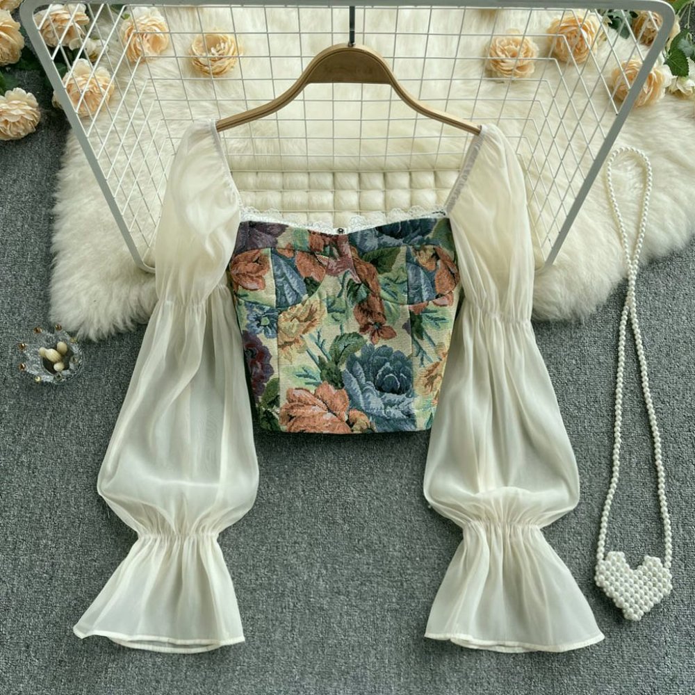 NWOT Floral Print Blouse Long Puff Sleeve Crop Top